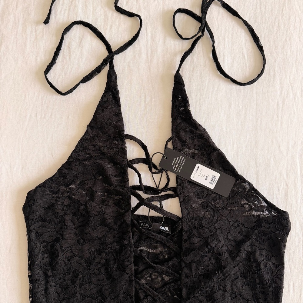 NWT Fashion Nova Black Lace-Up Bodysuit - Picture 2 of 5